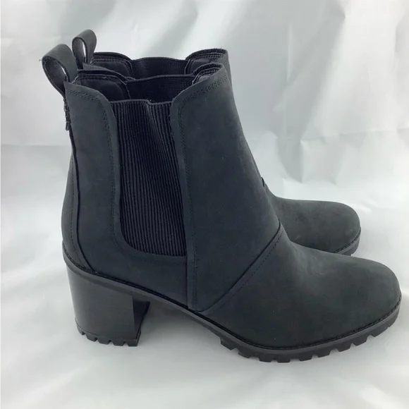 UGG Hazel Leather Waterproof Chelsea Boot - Picture 4 of 8